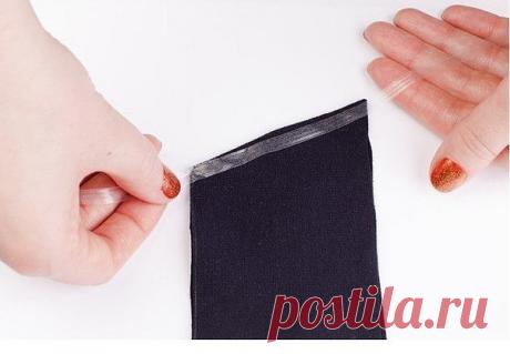 Как пришить силиконовую ленту

Силиконовой ленте можно найти широкое применение: от стабилизации швов до сборок.

Для притачивания используйте специальную лапку с тефлоновым покрытием.

Силиконовая лента может использоваться в трикотажных изделиях для стабилизации плечевых швов или линии горловины, чтобы предотвратить их растяжение. 
Если Ваш шов, будет часто растягиваться, но при этом должен сохранять первоначальную форму, то соотношение ленты и ткани 1:1.

При покупке ле...