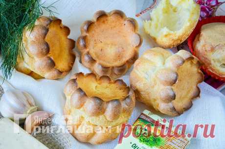 Мой рецепт настолько пышных булочек, что буквально «выпрыгивают» из духовки и просятся к столу
Сегодня хочу поделиться с вами рецептом булочек с необычным названием «поповеры», или «выпрыгивающие» (их так называют потому, что они буквально выпрыгивают из формы после выпекания). Их можно готовить с разнообразными начинками, а можно полыми, как вам нравится. Я часто делаю эти булочки к завтраку, но...
Читай дальше на сайте. Жми подробнее ➡