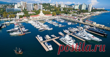 В Крыму планируют начать строительство трех яхтенных марин в 2021 году Об этом заявил заместитель председателя совета министров Республики Крым Евгений Кабанов.
