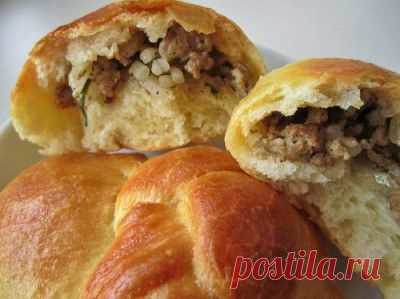 Пирожки разных видов формовки с рисово-мясной начинкой