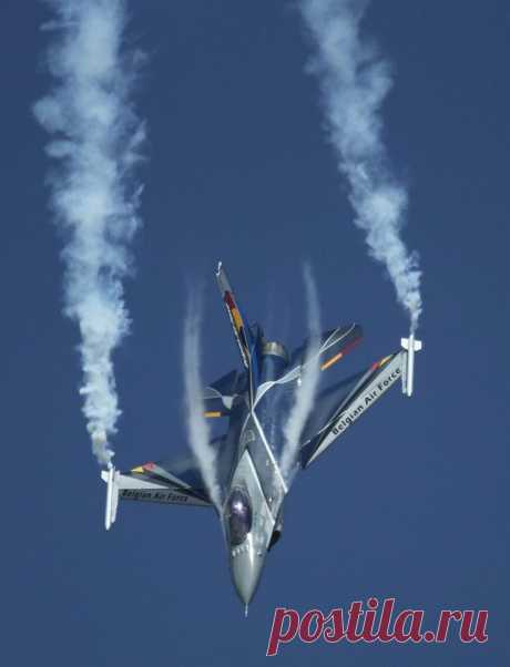 F-16 авиация