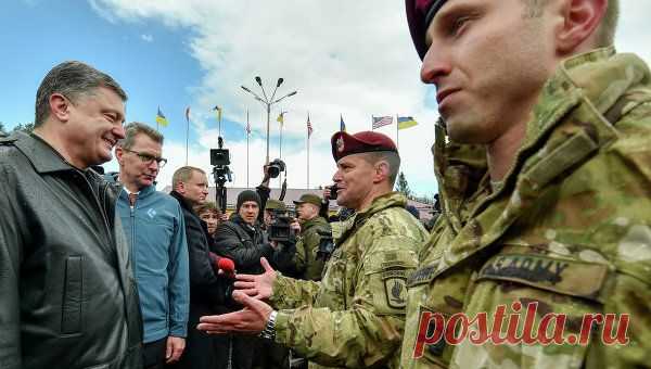 Рон Пол: США дают Украине зеленый свет на новые боевые действия | РИА Новости