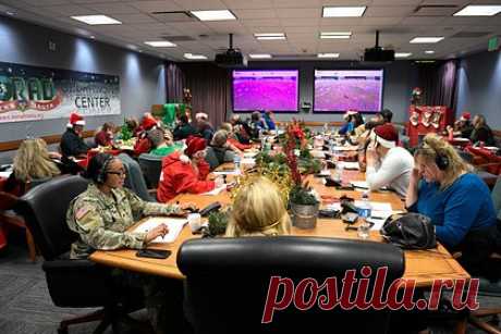 Военные из США сообщили о полете Санта-Клауса над Россией. Программа NORAD Tracks Santa (NORAD отслеживает Санту) осуществляется силами Объединенного командования воздушно-космической обороны североамериканского континента с 1955 года. По информации военных, Санта-Клаус пролетел над селами Уэлен и Лаврентия в Чукотском районе, затем над Анадырем и Магаданом.