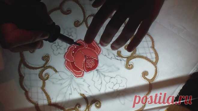 Выжигание по ткани гильоширование техника Мастер-классы по рукоделию - как изготовить поделку из фетра и соленого теста. Методы изготовления полезных вещей для домашнего хозяйства.