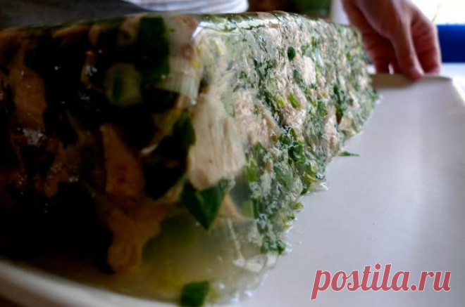 Как сделать вкусный и наваристый холодец из куриных лапок