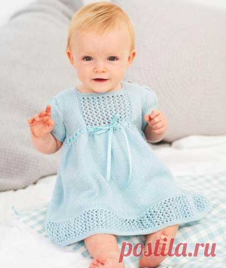 Вязаное платье спицами для девочки - 3 модели с описанием и видео