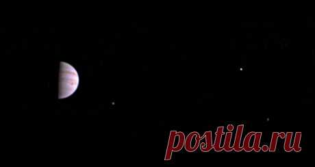 Зонд «Юнона» передал на Землю первые снимки Юпитера | Новости | Вокруг Света