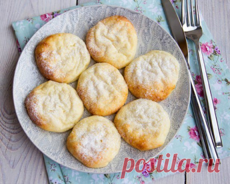 Сырники, запечённые в духовке 

•источник Новогодняя Кулинария •
 

 







Сырники, запечённые в духовкеСырники можно не только пожарить на сковороде, но и запечь в духовке. В этом случае они не впитывают в себя масло и получают…