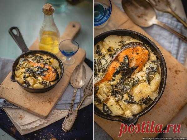Форель, запечённая с картофелем.
