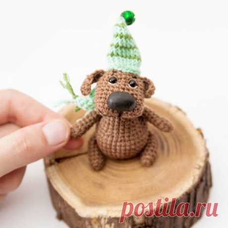 Маленький пёс с большим носом амигуруми. Схемы и описания для вязания игрушек крючком! Бесплатный мастер-класс от Ольги Лукошкиной по вязанию маленькой собачки с большим носом. Для изготовления игрушки автор использовал пряжу YarnArt Cot…