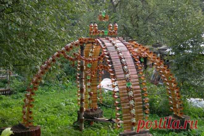 Поделки из пластиковых бутылок для сада, дачи. Детские поделки из пластиковых бутылок своими руками с фото - цветы, пальма, вазы, бабочки из бутылки, .