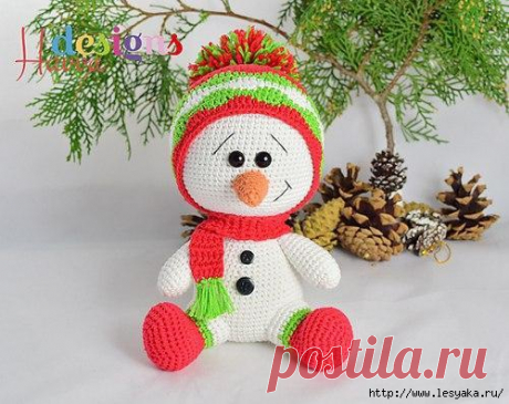 Вязанный снеговичек