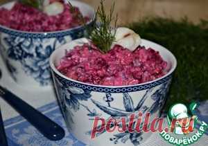 Салат со свеклой и рыбой 