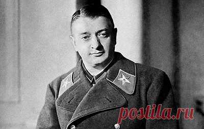 Честолюбивый маршал. К 130-летию со дня рождения Михаила Тухачевского. 16 февраля исполняется 130 лет со дня рождения Михаила Тухачевского — маршала СССР, полководца и военного теоретика. О том, как поручик царской армии стал одним из самых незаурядных советских военачальников, — в материале ТАСС