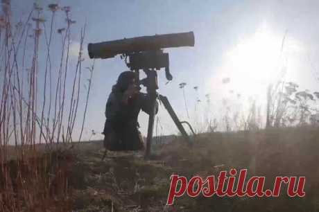 ВС РФ уничтожили вышку с ретрансляторами для FPV-дронов ВСУ в Часовом Яре. Удар нанёс расчёт ПТРК «Фагот» костромских десантников артиллерийского полка ВДВ.