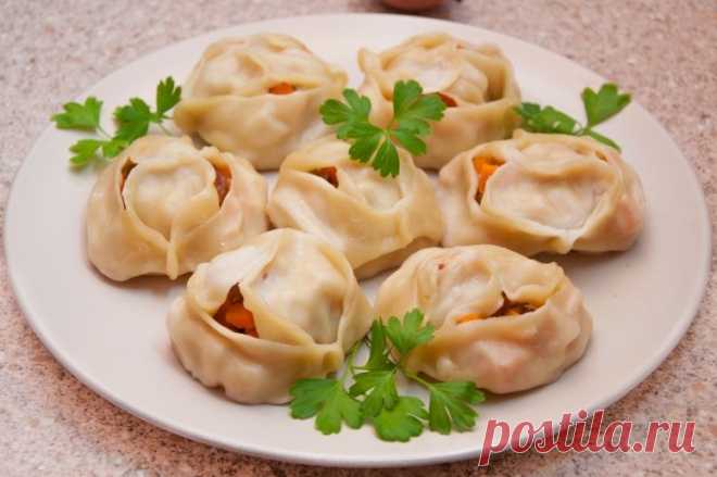 Вкусно и сочно! Манты с курицей и тыквой — Вкусные рецепты