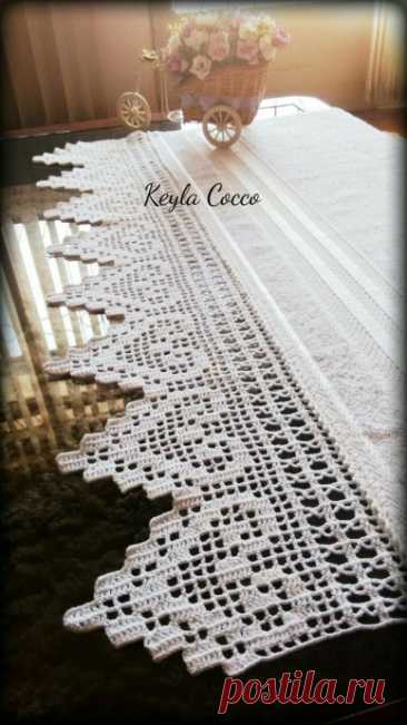 Красивые филейные узоры Красивые филейные узорыИх можно дополнить бахромой из бисера.