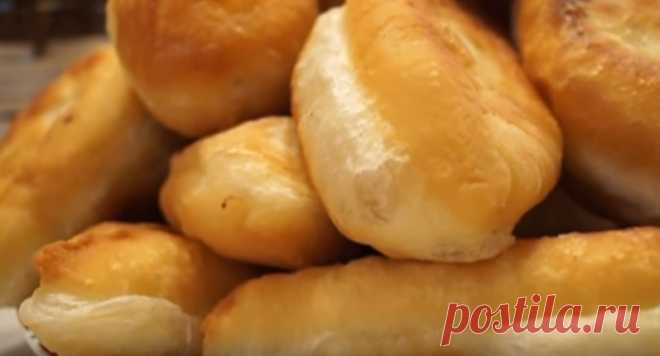 Домашние Пирожки с Капустой. Очень Вкусное и Мягкое Тесто 
Пышные, румяные пирожки с капустой, начинка готовится за 15 минут, получается ароматной и вкусной!
ИНГРЕДИЕНТЫ
опара:
дрожжи сырые — 50 гр или ((15гр сухих)
сахар — 5 ст.л,
мука — 5 ст.л
Вода — 3 ста…