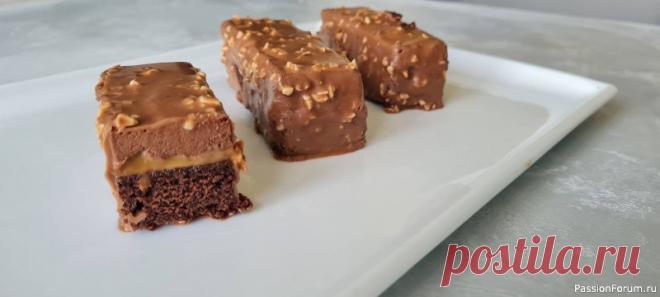 Сникерс. Простой рецепт шоколадного НАРЕЗНОГО ПИРОЖНОГО. Рецепт самого вкусного шоколадного бисквита