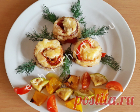 Вкусное филе минтая в духовке Сегодня приготовим вкусное филе минтая в духовке с начинкой из болгарского перца и низкокалорийного сыра для вашего пп меню. Всего 108 калорий в готовом филе.