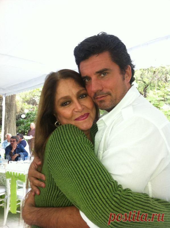 Даниэла Ромо и Диего Оливера