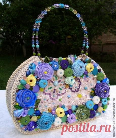 Вязаные сумочки из атласных лент