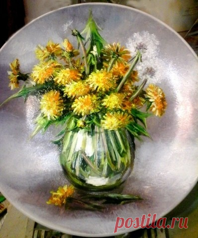 Рисуем одуванчики на декоративной тарелке: мастер-класс