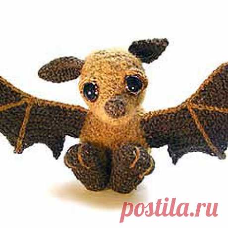 Buy Otis the Bat pattern - AmigurumiPatterns.net