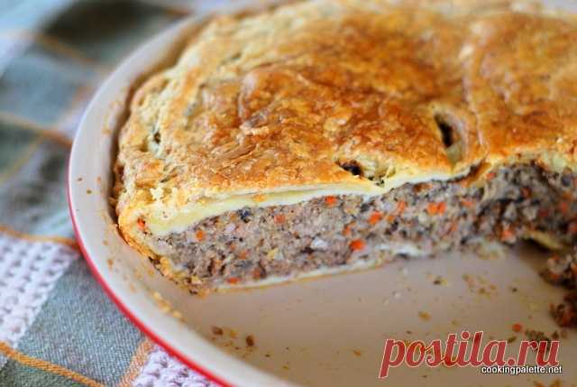 ПИРОГ ИЗ СЛОЕНОГО ТЕСТА С МЯСОМ
