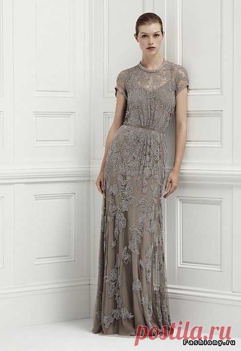 Jenny Packham Круизная коллекция 2014 
В сегодняшней публикации хочу познакомить Вас с новой круизной коллекцией на 2014 год от американского дизайнера британского происхождения Дженни Пэкхема (Jenny Packham). Коллекции от Jenny Packham очень похожи на творения ливанских дизайнеров, что очень радует. Дженни Пэкхем настоящий мастер своего дела, он умело работает с тканью, фасонами и ручной вышивкой.