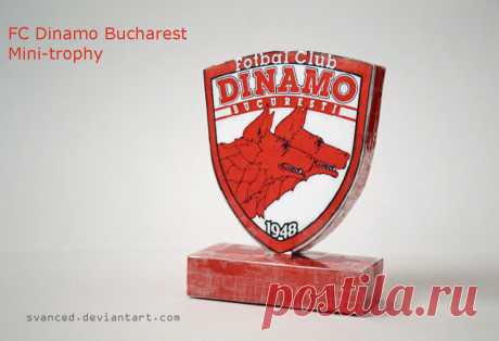 [REQ] Fc Dinamo Bucharest Papercraft+DOWNLOAD A little trophy with the emblem of the football club,Dinamo Bucharest. Based on models from this site:[link] (scroll down,go to left side,and click "Papercraft Fútbol (58)" Made by me,requested by ...