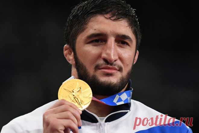 Олимпийскому чемпиону по борьбе Садулаеву отказали во въезде в Румынию. В Бухаресте проходит чемпионат Европы по борьбе.