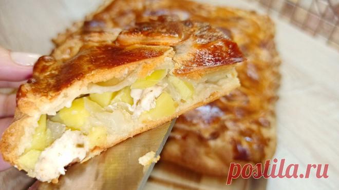 Ленивый пирог с мясом и картошкой из слоёного теста | Вкусное место Пульс Mail.ru Очень простой рецепт отличного пирога, который сможет приготовить даже ребёнок.