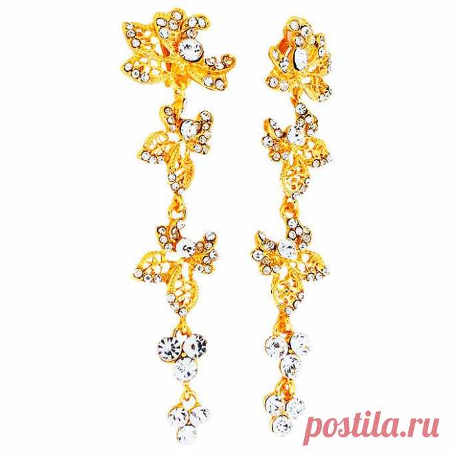 Клипсы под золото Tutti Frutti
Описание
Материал: металл под золото, кристаллы Swarovski. Размер клипс: 9,7 x 2,7 см. Изделие гипоаллергенно.