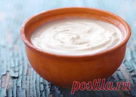 ​Ореховый соус Ореховый соус придаст насыщенный вкус салату «Мимоза», а также салатам из картофеля, говядины, соленой и консервированной рыбы, листовой зелени и морепродуктов.Приготовление:
Обезжиренный мягкий творог &mdash; 200 гГрецкие орехи &mdash; ¼ стак.Тертый хрен &mdash; ½ ч. л.Лимонный сок...