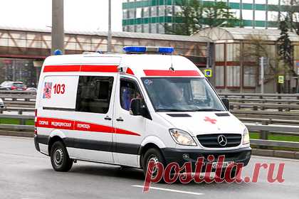 В Хабаровском крае возбуждено уголовное дело по факту избиения школьника. В Хабаровском крае возбуждено уголовное дело по факту жестокого избиения школьника его сверстниками. Инцидент произошел в городе Советская Гавань. Известно, что один из школьников-обидчиков учится в школе самбо. Подростку многое прощается из-за того, что он побеждает в соревнованиях и его тренер об этом знает.