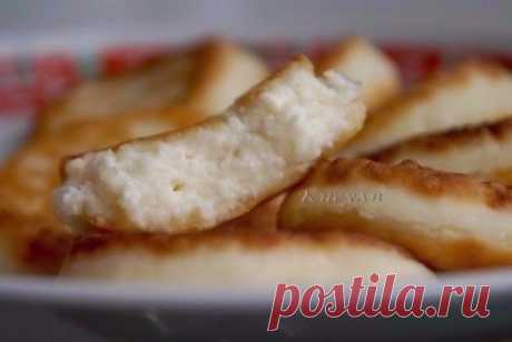 Сырники нежнейшие и пышные (без яиц) 
Ингредиенты:2 пачки творого 180 гр (до 17% жирности)1-2 ч. ложки сахара1 ст. ложка мукимука для обваливания
растительное масло для жаркисольПриготовление:1. В творог добавить щепотку соли, сахар и 1 …