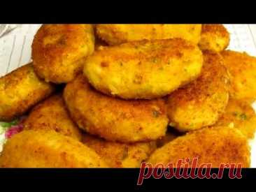 Как рыбные котлеты сделать сочными и просто тающими во рту! Рецепт:Филе хека - 1 кгЛук - 1 штМорковь - 1 штЯйца - 1 штБатон - 3-4 кусочкаМолоко - 150 млПлавленый сырок - 1-2 штСоль, перец по вкусуЗелень - укроп, петрушка, зелёный лукСухари панировочные - 5 ст.лМасло ( растительное или сливочное) для смазывания