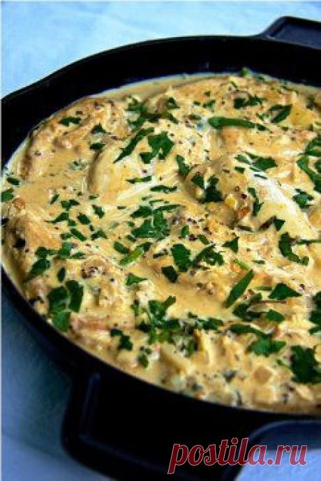 Куриное филе в сметанном соусе. Благодаря этому простому рецепту, у вас получится очень нежное и потрясающе вкусное куриное филе: https://www.odnoklassniki.ru/gotovimklassno/topic/62031941200833