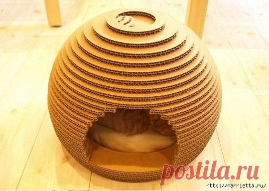 Стильный домик для кота из картона