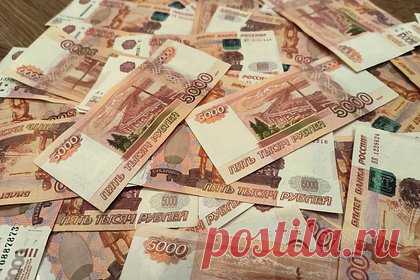 Вооруженный ножом грабитель отобрал у мальчика сумку почти с двумя миллионами рублей
