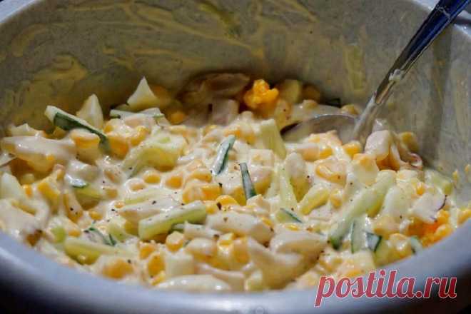 Как приготовить салат с кальмарами: 5 рецептов