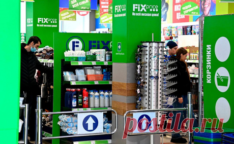 Основатель Fix Price Хачатрян продал свою долю и покинул совет директоров. Артем Хачатрян основал Fix Price в 2007 году вместе с Сергеем Ломакиным. Обоим принадлежали доли примерно по 35%, Хачатрян продал свою, Ломакин приобрел 34%. Еще 1% купил гендиректор Дмитрий Кирсанов