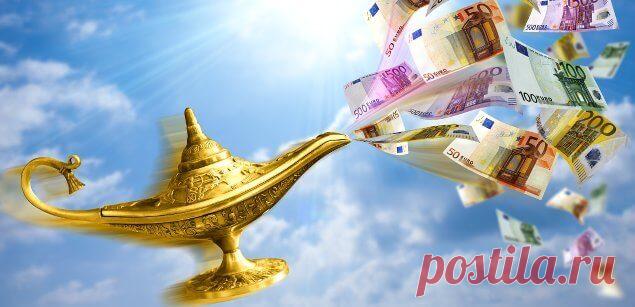 Народные приметы о деньгах: как привлечь в семью финансы Сколько примет для денег вы можете назвать? Бьемся об заклад, не больше пяти. Между тем, их десятки. И каждая имеет собственный глубокий сакральный смысл.