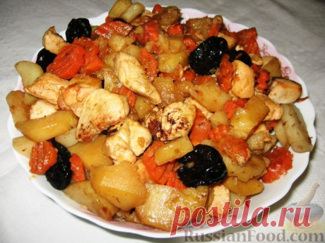Рецепт: Цимес из картофеля, курицы, изюма и чернослива на RussianFood.com