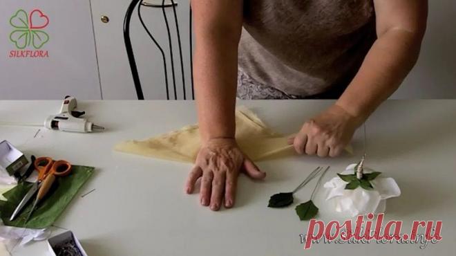 Первая web-школа шёлковой флористики — SilkFlora » Фото мастер-класс «Розочка из ткани без использования инструментов за 30 минут» от Надежды Череда