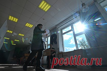 В первом российском регионе начался единый день голосования. Единый день голосования начался на Камчатке, где избирают городскую думу Петропавловска-Камчатского. Избирательные участки будут работать с 08:00 до 20:00 по местному времени. Выборы проходят в 82 регионах России. Жители 14 субъектов выбирают губернаторов. Кроме того, в шести региона избирают депутатов заксобраний.
