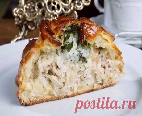 САМЫЕ БЫСТРЫЕ ПИРОГИ К УЖИНУ
Разнообразь своё меню!

1) Пирог с мясом

Ингредиенты:

Для теста:
2 яйца
1/2 ч. л. соли
1 стакан муки
1 стакан кефира
1 ч. л. соды.

Для начинки:
300 г фарша
2-3 луковицы (порезать кубиками)
соль, перец — по вкусу.

Приготовление:

Кефир смешиваем с содой и оставляем минут на 5. Затем добавляем 
остальные ингредиенты и хорошо перемешиваем. Смазываем форму маслом, 
посыпаем мукой и выливаем половину теста. Выкладываем подготовленную 
начинку (с...