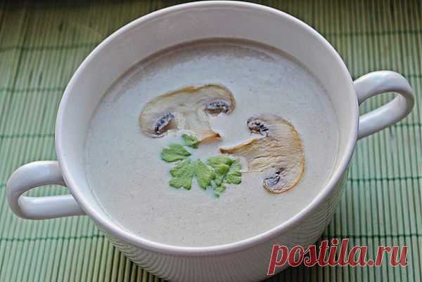Вкусный крем-суп из шампиньонов.