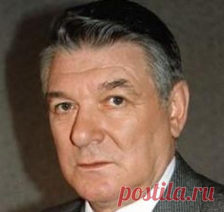 Сегодня 06 мая в 1932 году родился(ась) Александр Белявский